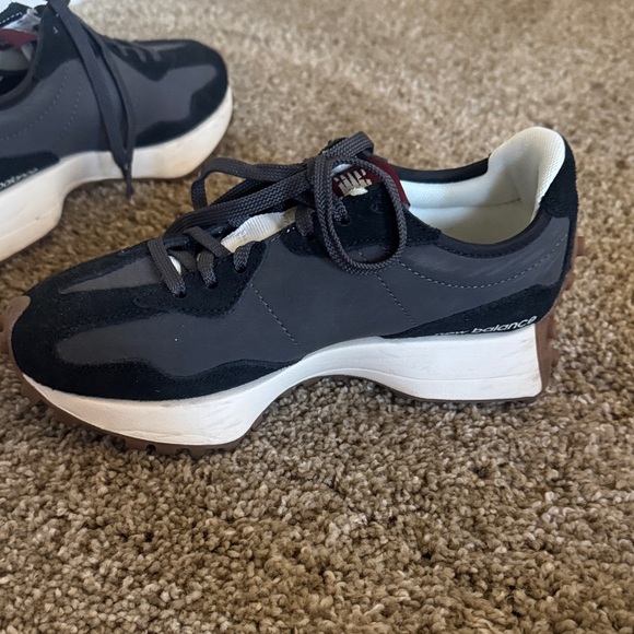 Women’s New Balance 327 Sneakers in Black and White - Picture 6 of 7